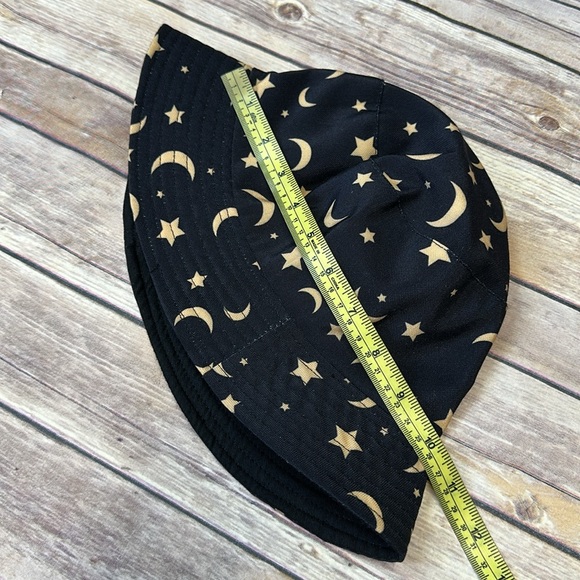 Starry Night Bucket Black Hat - Picture 2 of 3